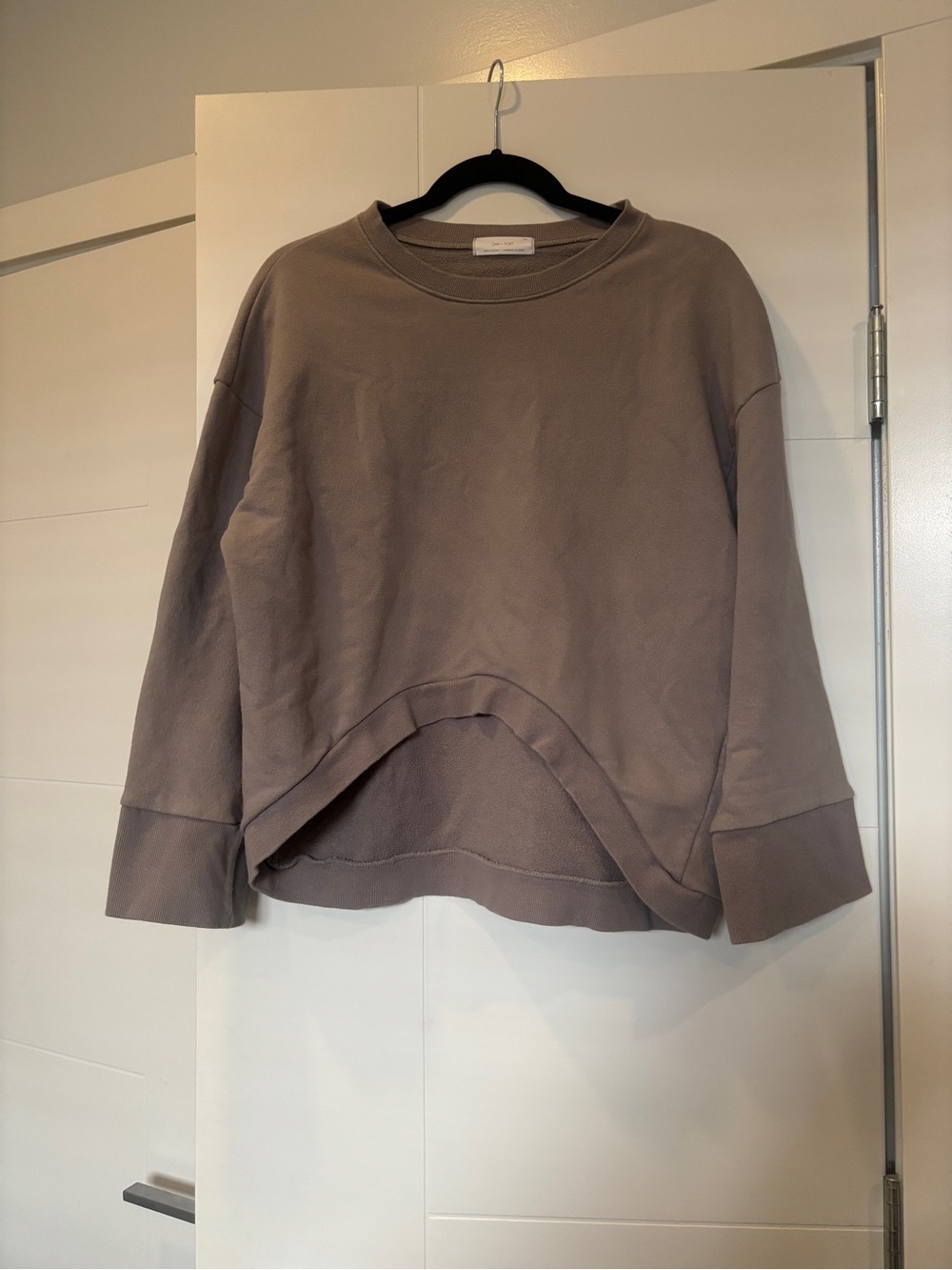 OAK + FORT Relaxed Crewneck Sweatshirt in Taupe Gray